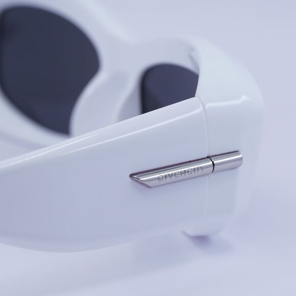 Givenchy GV40044U 21A Sunglasses White Geometric Frame, Smoke Lenses - Picture 9 of 10